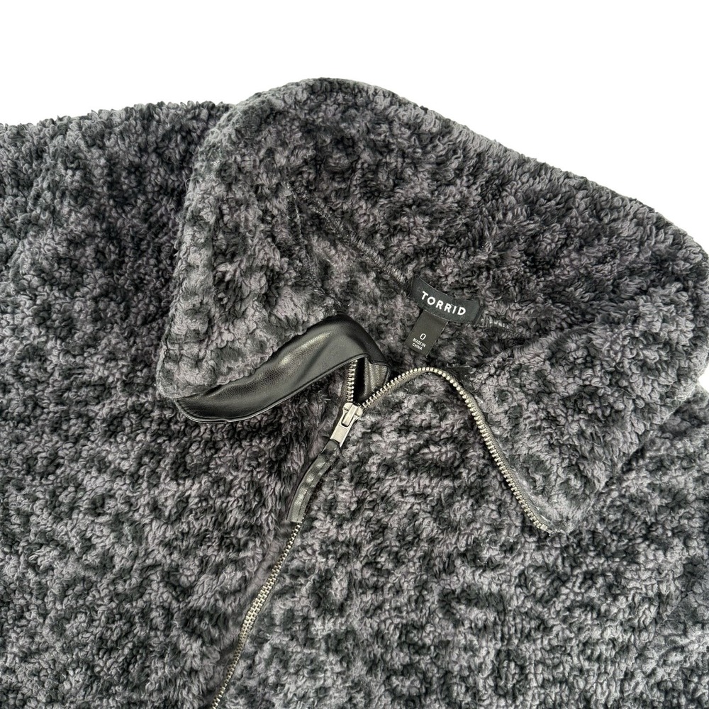 Torrid Gray Leopard Sherpa Fleece Zip Jacket Faux Fur Cozy Plus Size 0 Large